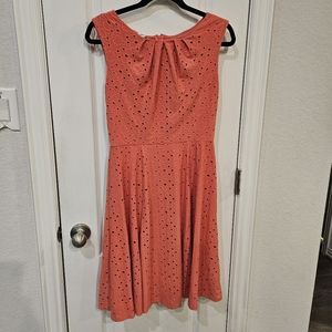 Size 6 Pink London Style Co. Dress